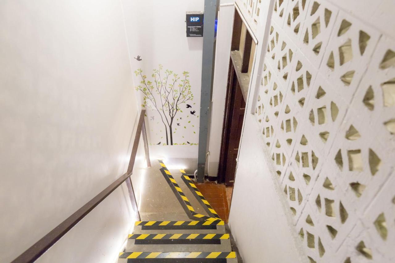 Hostel Lemon Siam Petchaburi Road Банкок Екстериор снимка