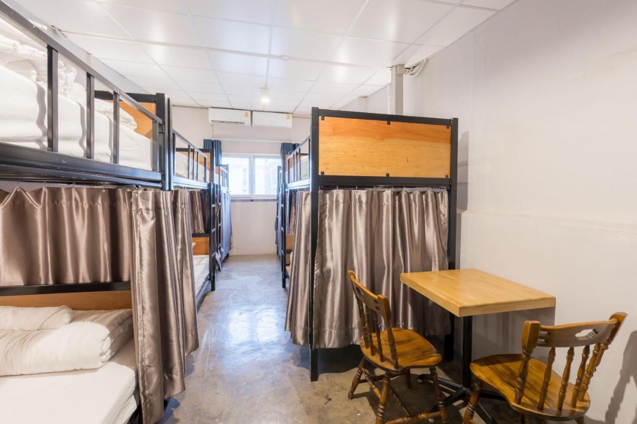 Hostel Lemon Siam Petchaburi Road Банкок Екстериор снимка