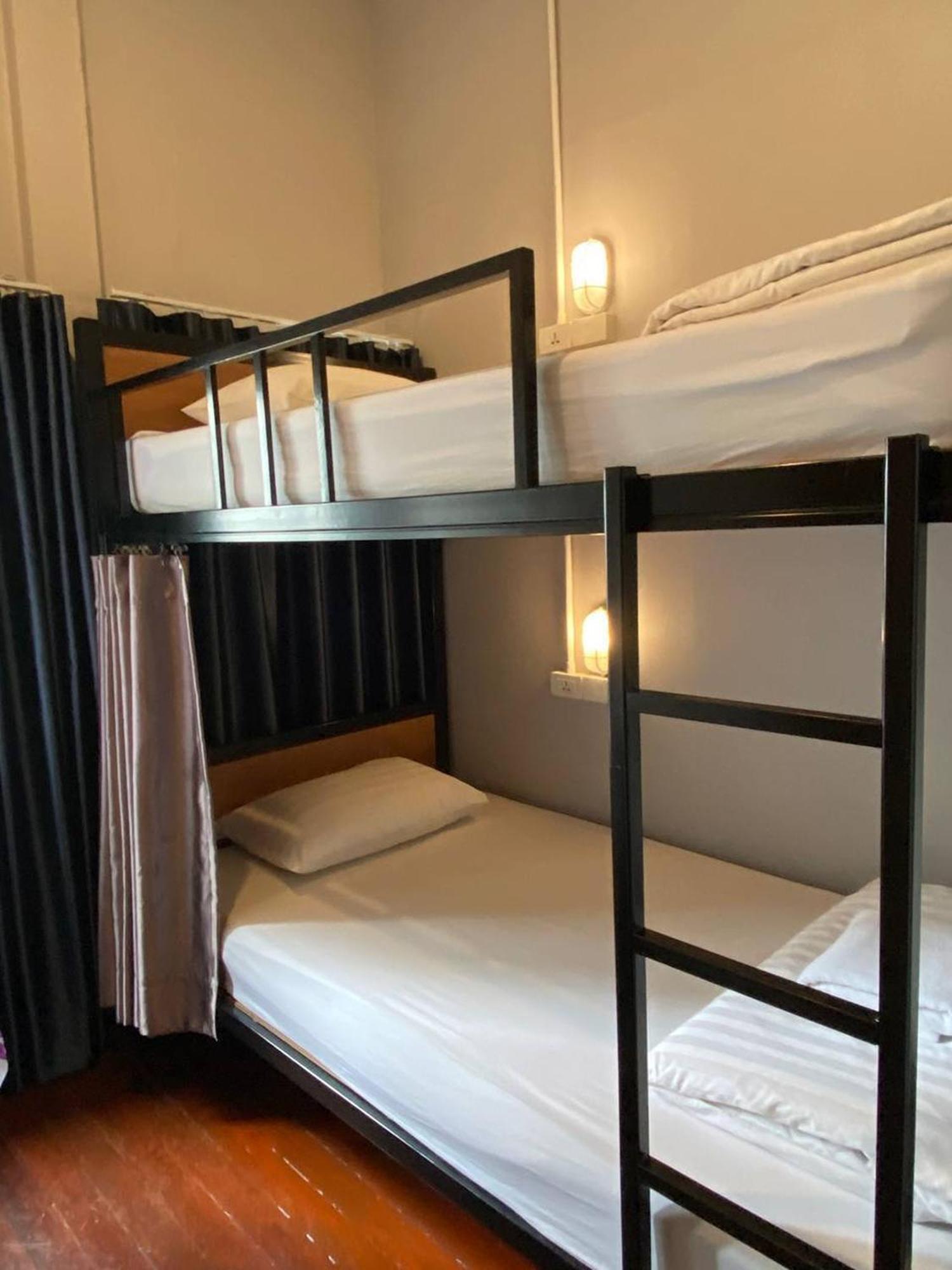 Hostel Lemon Siam Petchaburi Road Банкок Екстериор снимка